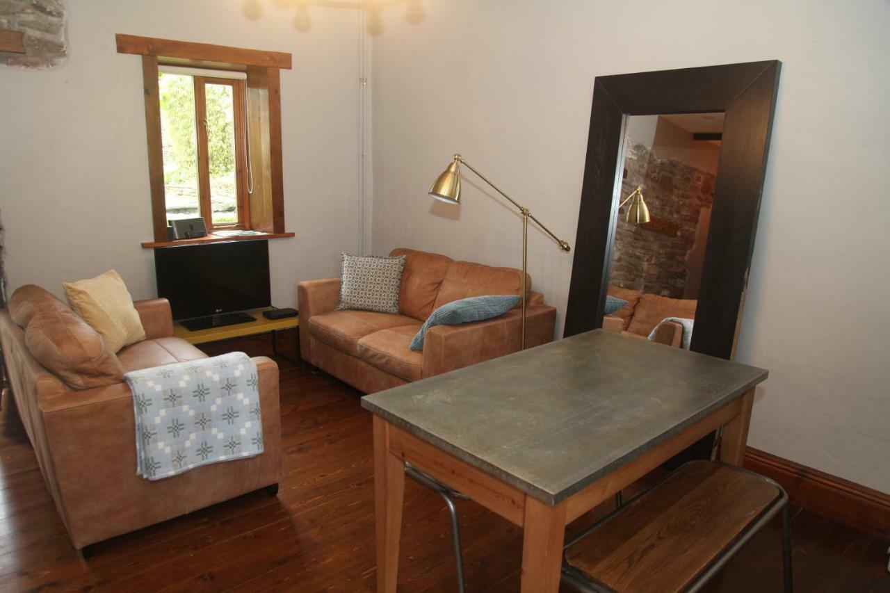 Ty Carreg Fach Staycation Cottage Cardiff Dış mekan fotoğraf